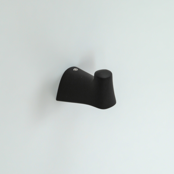 Крючок AVS Neo, черный